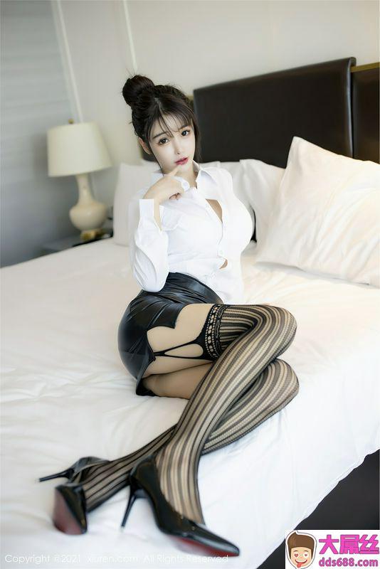 Xiuren秀人系列No.2976南初妹妹完整版无水印写真