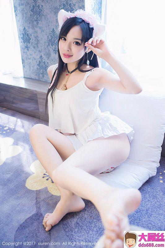 美娇娘柠檬baby白色吊带小猫女