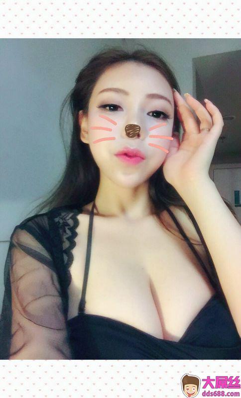 Elise谭晓彤斗鱼女主播Elise谭晓彤elise小兔子黑纱NewBra